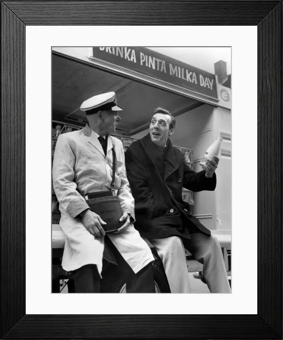 Framed Print : Eric Sykes. February 1967 P009728