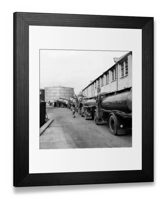Framed Print : The Army takes over the filling of petrol tankers and the distribution of supplies of