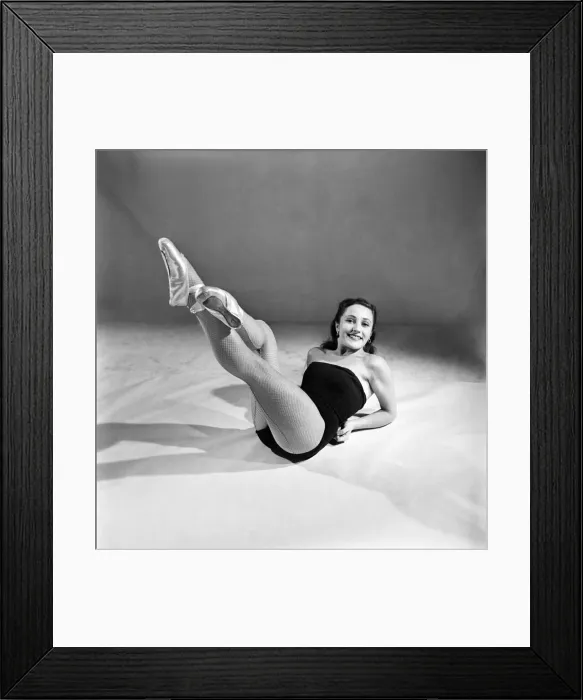 Framed Print : Josephine Gordon - New Theatre Arts Ballet. November 1953 D6820-003