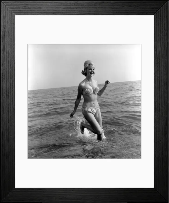 Framed Print : Model Angela Williamson on the beach. June 1960 M4326-003 Framed Print : Model Angela Williamson on the beach. June 1960 M4326-003