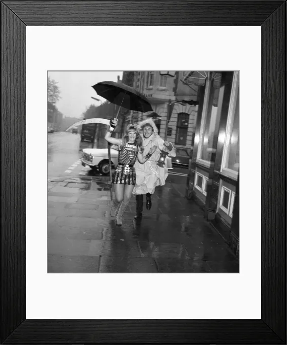 Framed Print : Actress Carol Dilworth will have no excuse for being late in 1968 Framed Print : Actress Carol Dilworth will have no excuse for being late in 1968
