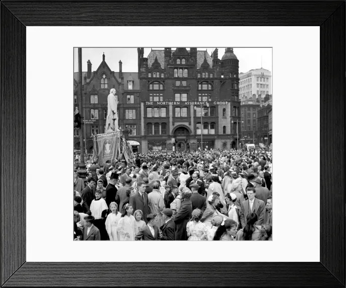 Framed Print : Manchester Whit Walks. Children / Crowds / Celebrations. June 1960 M4479-011 Framed Print : Manchester Whit Walks. Children / Crowds / Celebrations. June 1960 M4479-011