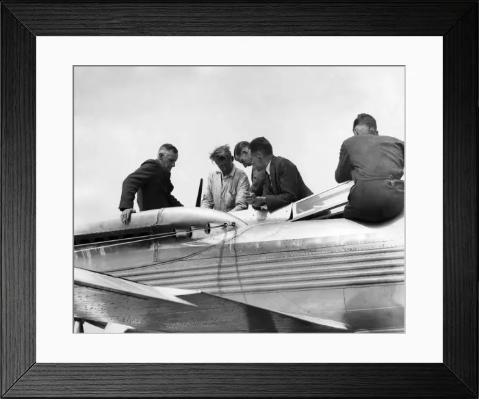 Framed Print : Schneider Trophy Race 1931: Practice by the RAF in the solent-mechanics examine Framed Print : Schneider Trophy Race 1931: Practice by the RAF in the solent-mechanics examine