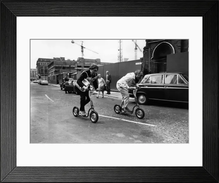 Framed Print : Transatlantic Air Race. William and Martin Rodger scooting off on their way to New