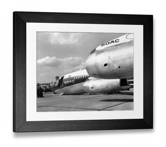 Framed Print : Boeing 707 Foxtrot Papa BOAC. Close-up of the crashed plane at Hearthrow Airport Framed Print : Boeing 707 Foxtrot Papa BOAC. Close-up of the crashed plane at Hearthrow Airport