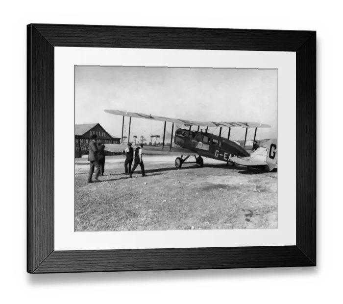 Framed Print : A De Havilland D. H. 4A of Air Transport & Travel Ltd, which made the first daily Framed Print : A De Havilland D. H. 4A of Air Transport & Travel Ltd, which made the first daily