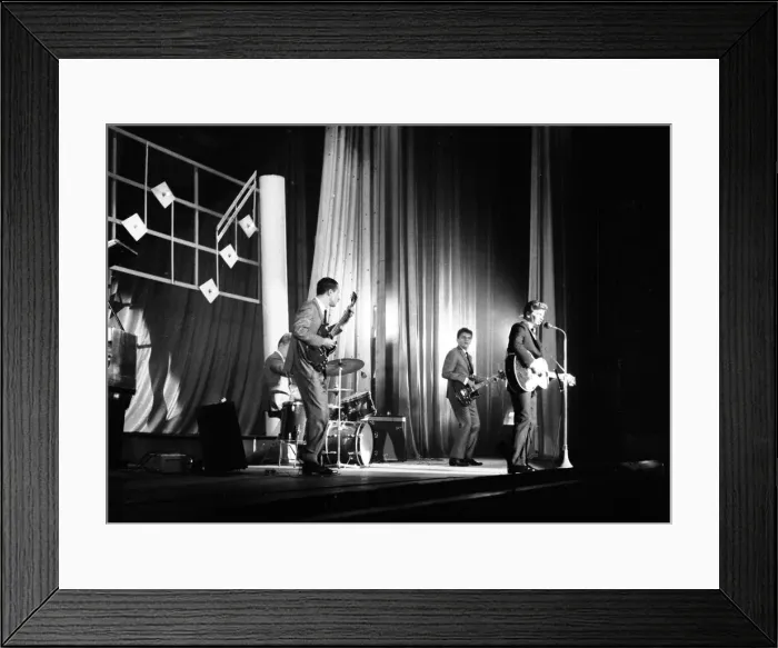 Framed Print : Phil Everly of ther Everly Brothers singing on stage at the Granada Cinema in East Ham