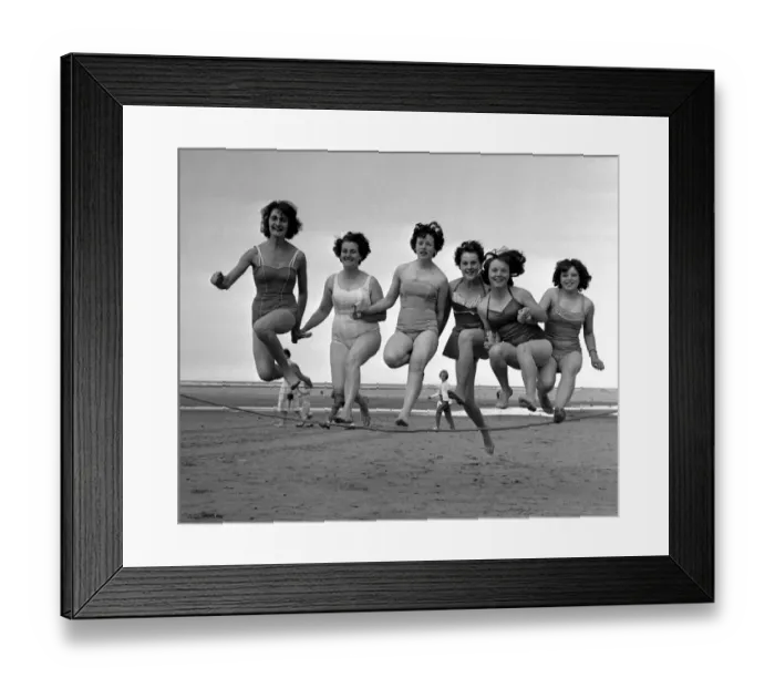 Framed Print : Beauty contest girls jumping a rope on the beach at Redcar. 18th August 1960 Framed Print : Beauty contest girls jumping a rope on the beach at Redcar. 18th August 1960