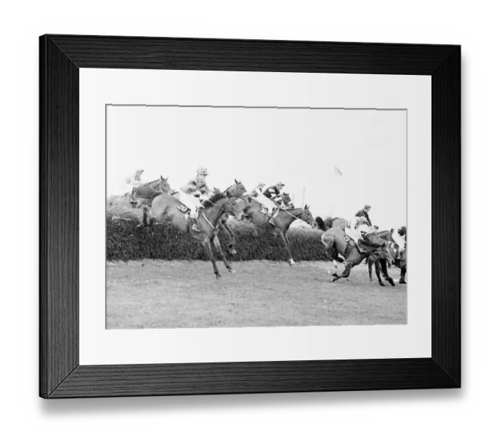 Framed Print : Grand National 1969 Andrew Parker Bowles on The Fossa (Spotted Cap no 20
