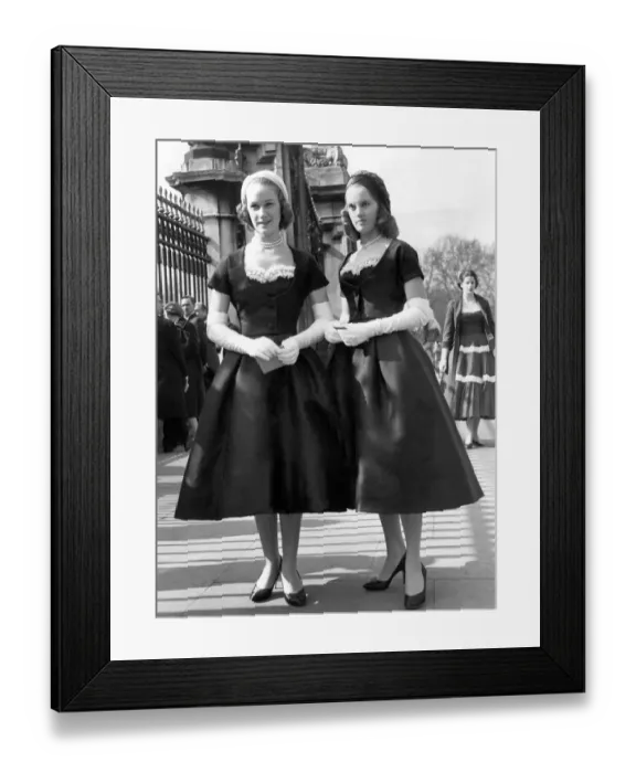 Framed Print : Debutantes Marina Kennedy and Tessa Kennedy, 18 year old twins, of London