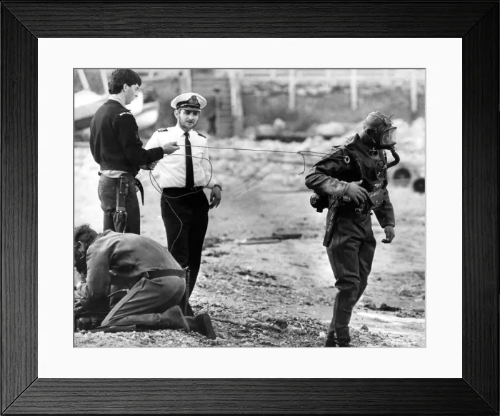 Framed Print : Naval divers on the beach at Tynemouth Framed Print : Naval divers on the beach at Tynemouth