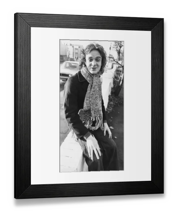 Framed Print : South Shields pop singer Terry Slesser of the Back Street Crawlers Framed Print : South Shields pop singer Terry Slesser of the Back Street Crawlers