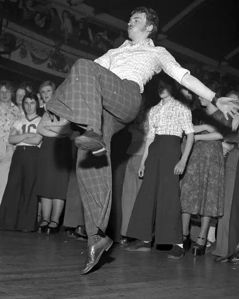 Wigan Casino dancers Northern soul dancing. 20th February 1975