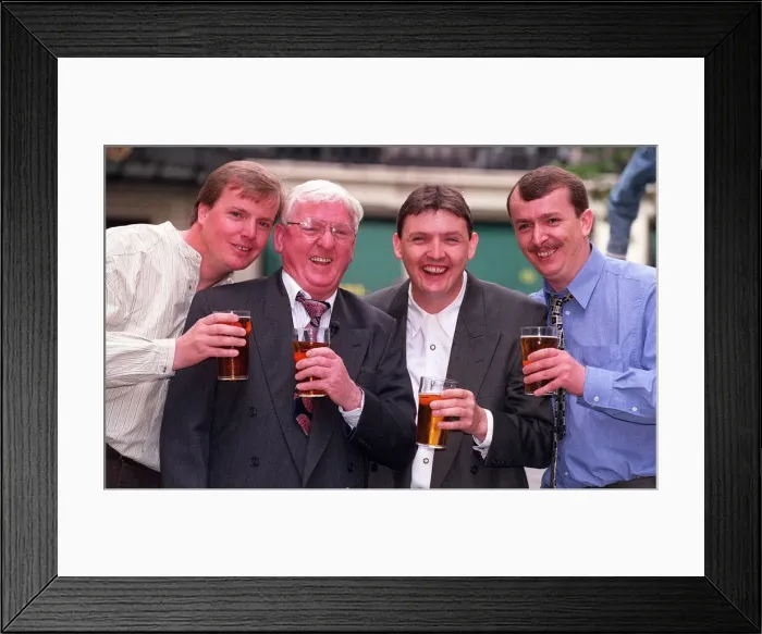 Framed Print : Ken White who won more than six million pounds on the National Lottery with his sons Framed Print : Ken White who won more than six million pounds on the National Lottery with his sons