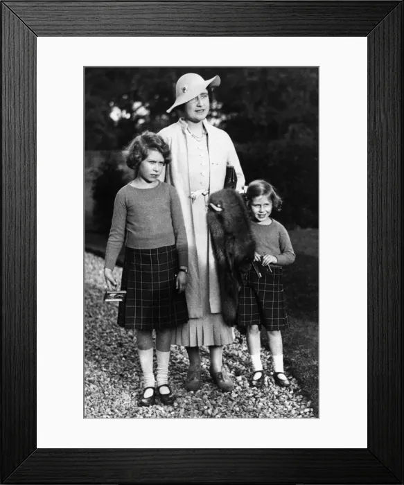 Framed Print : Queen Elizabeth II - aged 9 - Princess Elizabeth at the 6th birthday party of the Master