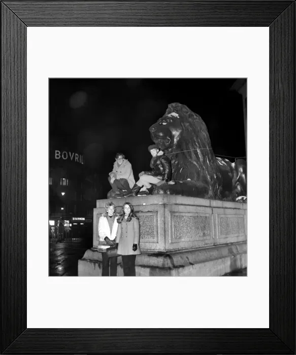 Framed Print : Two New Zealander brothers met this morning at the foot of Nelson