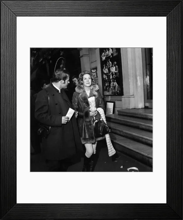 Framed Print : Rachel Roberts, estranged wife of actor Rex Harrison pictured going into the Royal Court