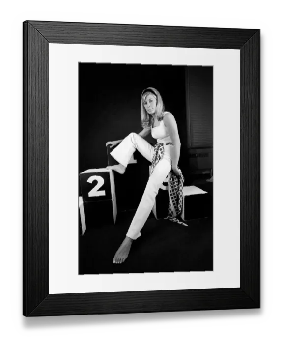 Framed Print : British runner Mary Rand poses during a photoshoot in the studio Framed Print : British runner Mary Rand poses during a photoshoot in the studio