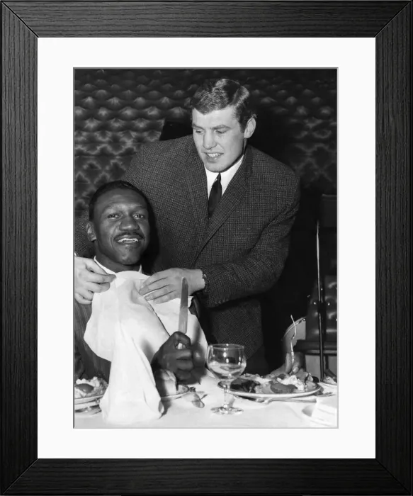 Framed Print : Billy Walker, the West Ham heavyweight who is to fight American Charlie Powell in the top Framed Print : Billy Walker, the West Ham heavyweight who is to fight American Charlie Powell in the top