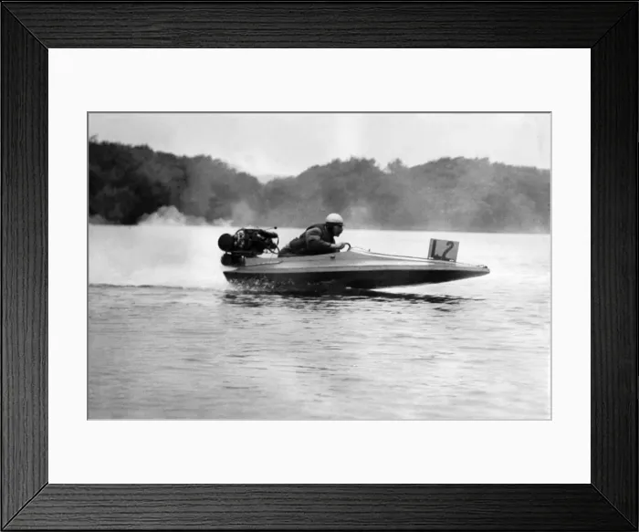Framed Print : Hydroplane Racing Club. National meeting at Carr Mill Lake, St