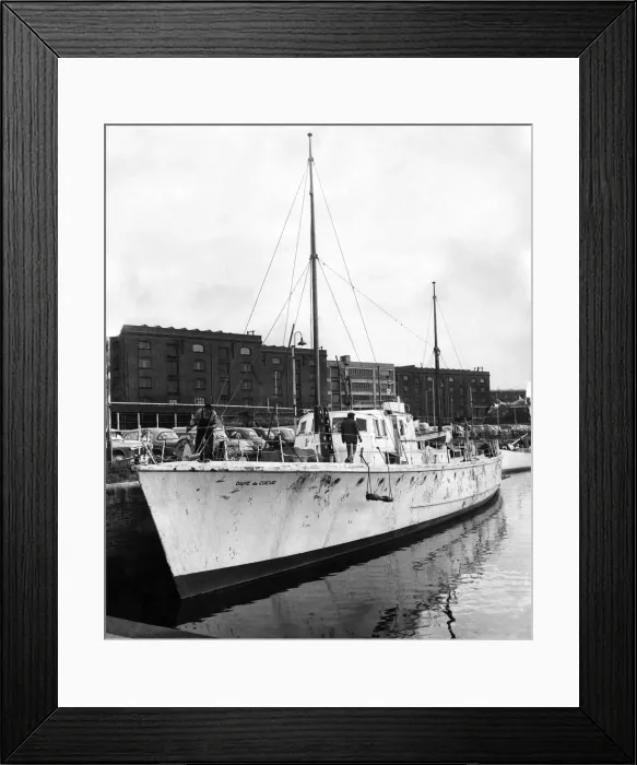 Framed Print : The two-masted yacht Dame De Couer in the Port of London pool. September 1963 P005033 Framed Print : The two-masted yacht Dame De Couer in the Port of London pool. September 1963 P005033