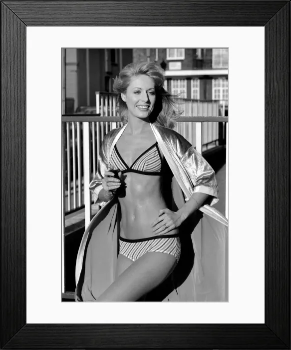 Framed Print : Mark and Spencer fashion. January 1975 75-00278-011
