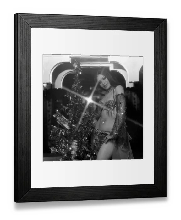 Framed Print : Belly Dancer Soraya Ravensdale. December 1974 74-7550-010