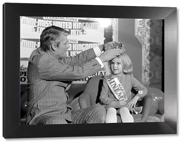 DJ Pete Murray seen here crowning the winner of the Mini Miss UK beauty competition