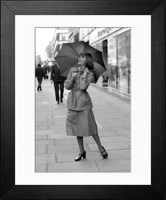Framed Print : Mark and Spencer fashion. January 1975 75-00278-002