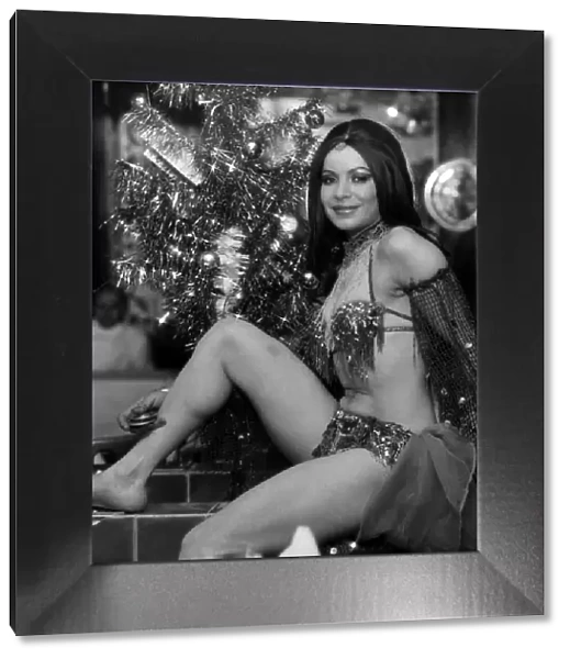 Belly Dancer Soraya Ravensdale. December 1974 74-7550