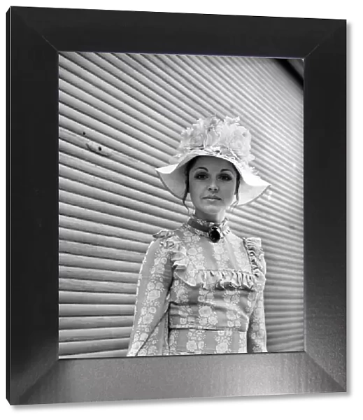 Woman wearing a hat on the first day of Royal Ascot June 1970 70-05824-008