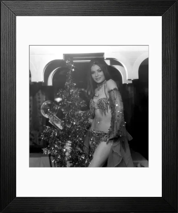 Framed Print : Belly DancerSoraya Ravensdale. December 1974 74-7550-001 Framed Print : Belly DancerSoraya Ravensdale. December 1974 74-7550-001