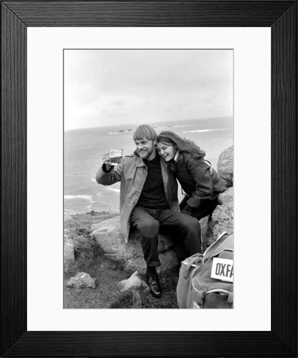 Framed Print : Legless Norman Croucher 29 walked on artificial legs from John o