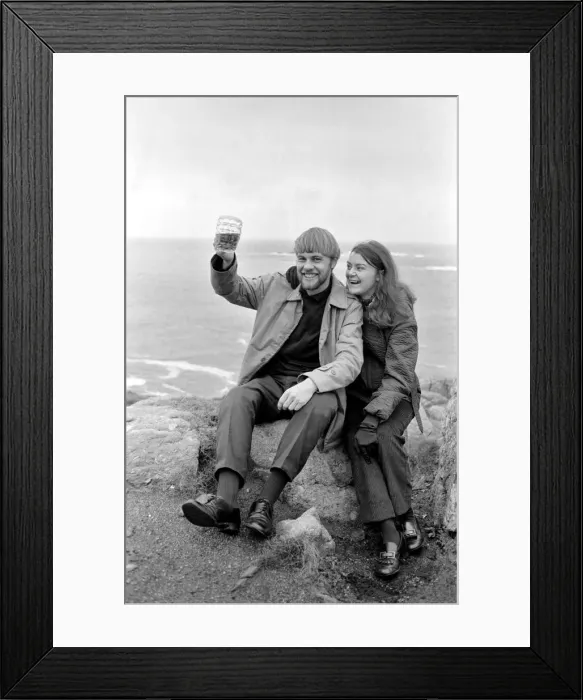 Framed Print : Legless Norman Croucher 29 walked on artificial legs from John o