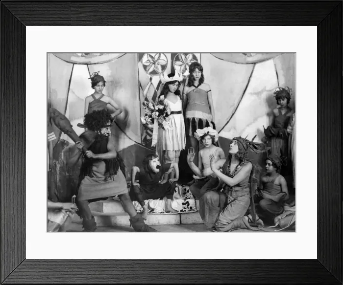 Framed Print : A scene from the pantomime Snow White The little dwarf. January 1915 P010769