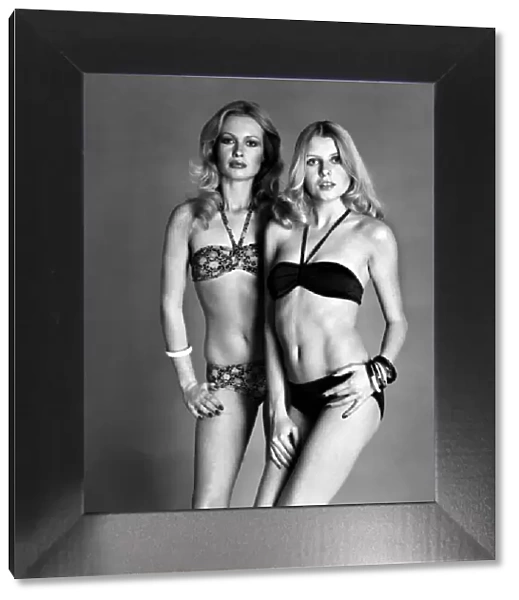 Fashion: Models: Lindsay and Lotte. February 1975 75-01150-004