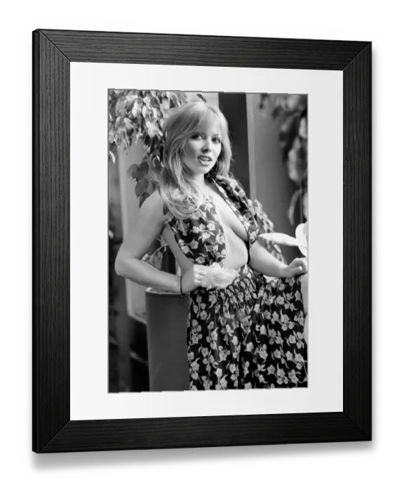 Framed Print : Glamour. Fashions Etams Susan Shaw. January 1975 75-00253-002 Framed Print : Glamour. Fashions Etams Susan Shaw. January 1975 75-00253-002