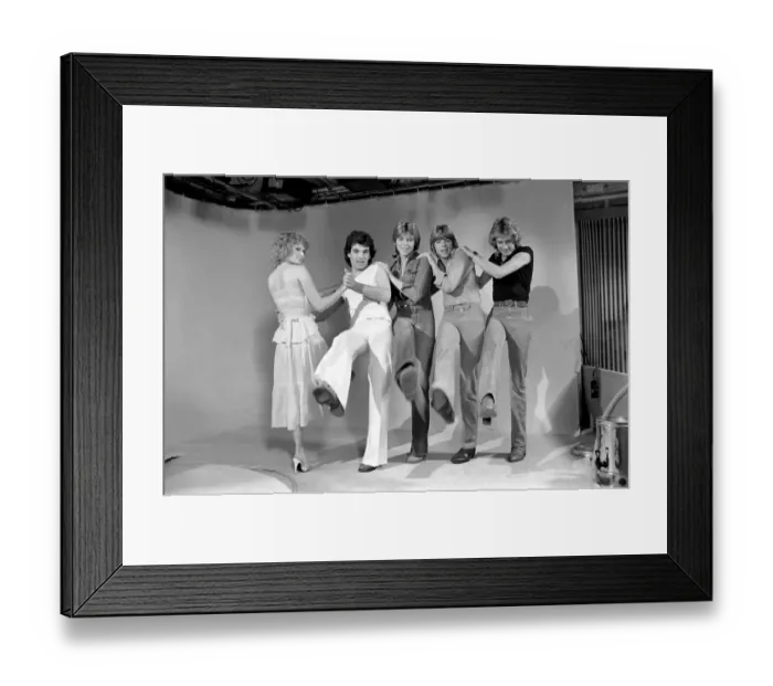 Framed Print : A new Disco danced called Disco Smooch'has been created to be danced to pop