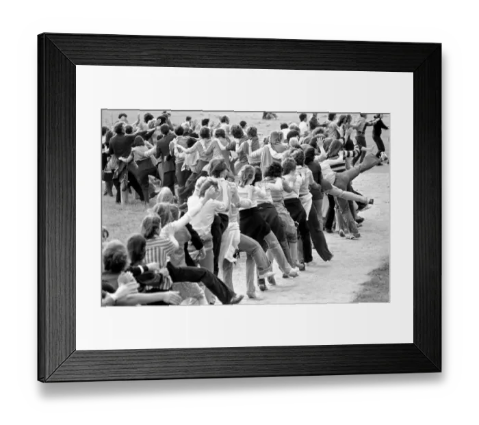 Framed Print : King Conga at Oxford: More than 1800 theological students from Wycliffe Hall Framed Print : King Conga at Oxford: More than 1800 theological students from Wycliffe Hall