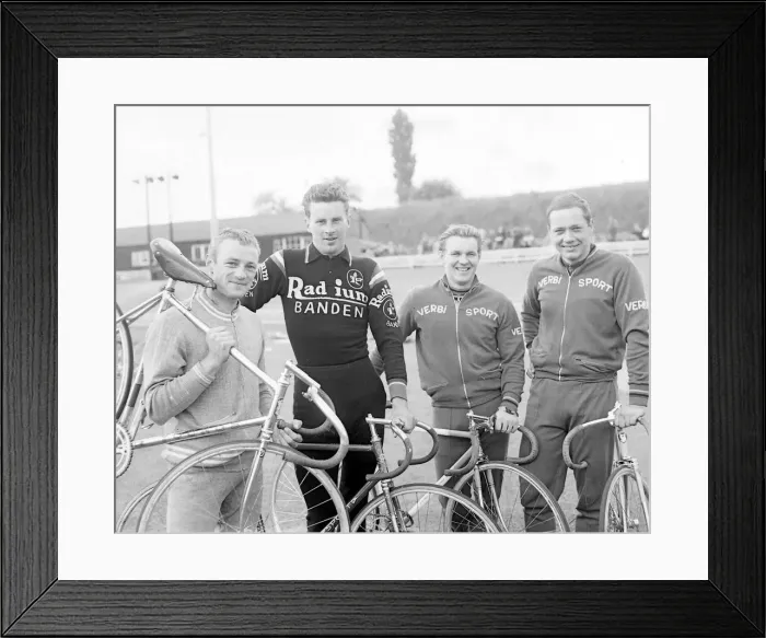 Framed Print : International cycling event held at the Butts Stadium, Coventry Framed Print : International cycling event held at the Butts Stadium, Coventry