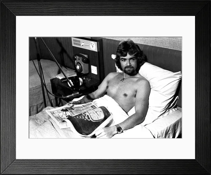 Framed Print : BBC Radio One DJ Noel Edmonds doing his breakfast radio show from his bed at the Centre