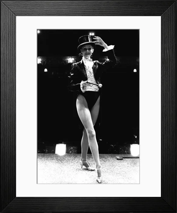 Framed Print : North East dancer Debbie Paine who is appearing at the Newcastle Tyne Theatre with