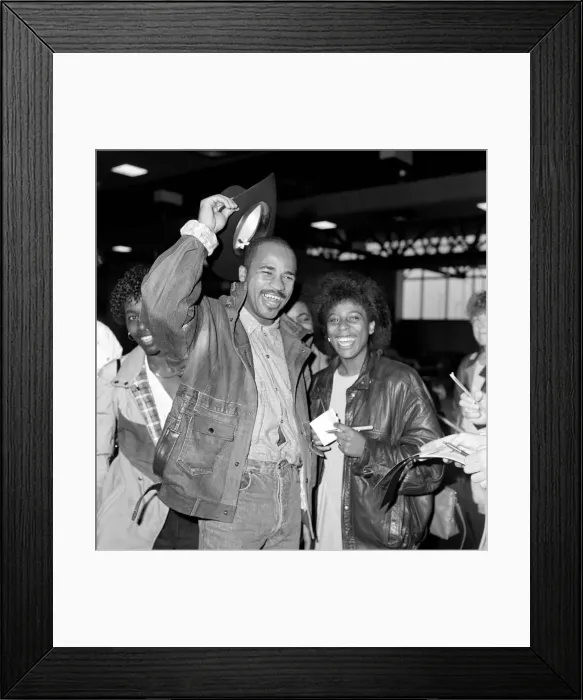 Framed Print : Boxer: Lloyd Honeyghan. March 1987 LDN-87-223-001