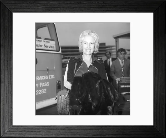 Framed Print : Tammy Wynette April 1976. Country & Western Singer Songwriter