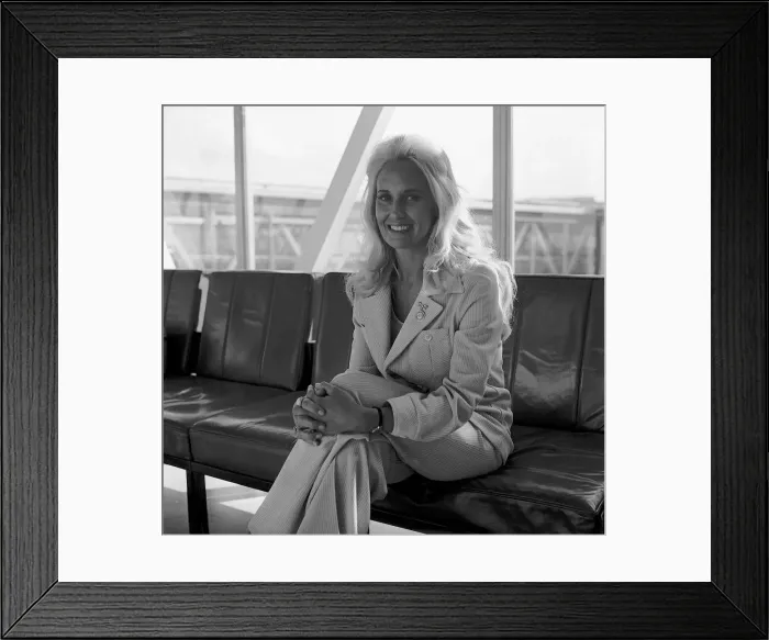 Framed Print : Tammy Wynette June 1975. Country & Western Singer Songwriter At London Framed Print : Tammy Wynette June 1975. Country & Western Singer Songwriter At London