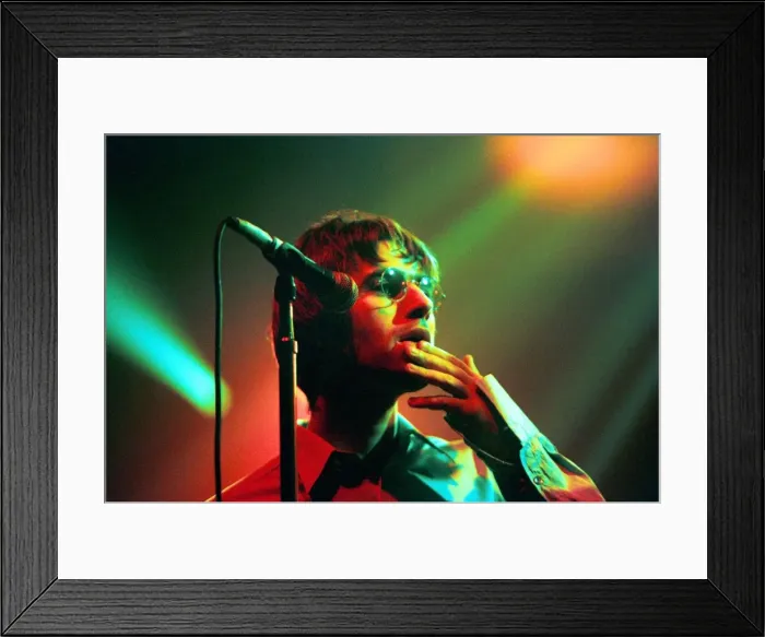 Framed Print : Brit pop band Oasis perform in concert at the Whitley Bay Ice Rink, Tyne and Wear Framed Print : Brit pop band Oasis perform in concert at the Whitley Bay Ice Rink, Tyne and Wear