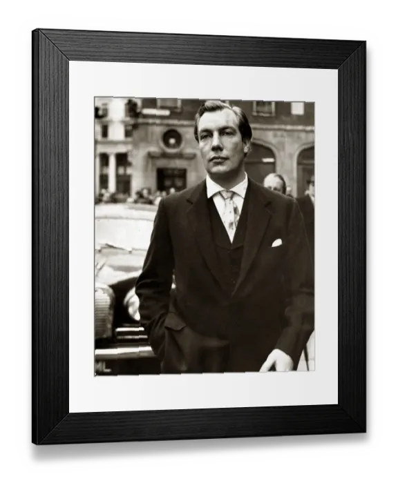 Framed Print : John Aspinall outside Bow Street Magistrates Court after appeaaring on a summons realting