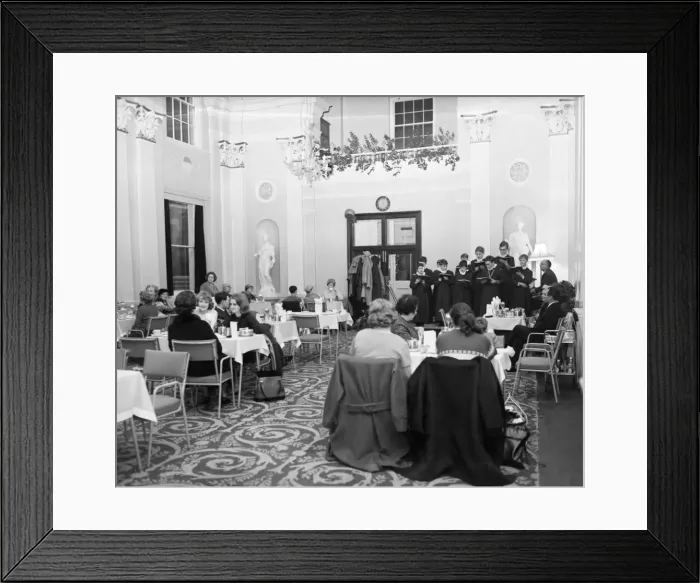 Framed Print : Th scene in Leamington Pump Room yesterday evening as robed choristers from All Saints