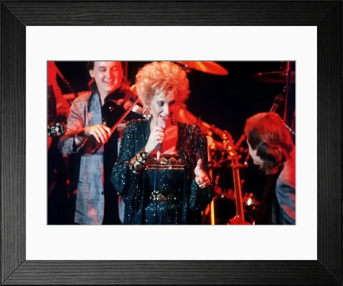 : Tammy Wynette May 1988 Country & Western singer songwriter : Tammy Wynette May 1988 Country & Western singer songwriter