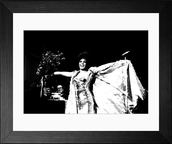 Framed Print : Shirley Bassey performing on stage in concert at Newcastle City Hall 30th April 1971 Framed Print : Shirley Bassey performing on stage in concert at Newcastle City Hall 30th April 1971